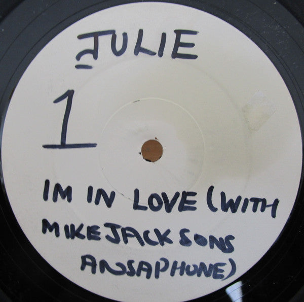 Julie (10) - I'm In Love With Michael Jackson's Answerphone